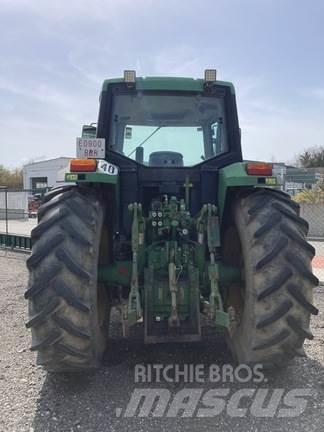 John Deere 6910 Traktorit