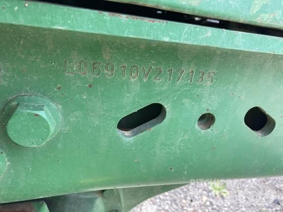 John Deere 6910 Traktorit
