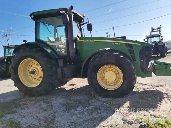 John Deere 8295R Traktorit