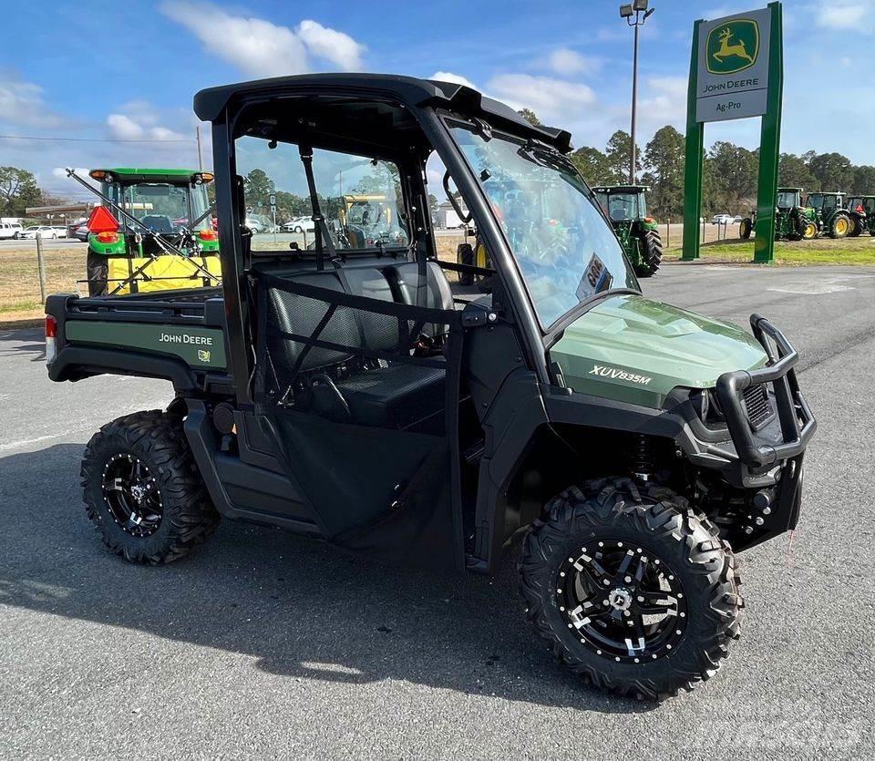John Deere 835M Taajamakoneet