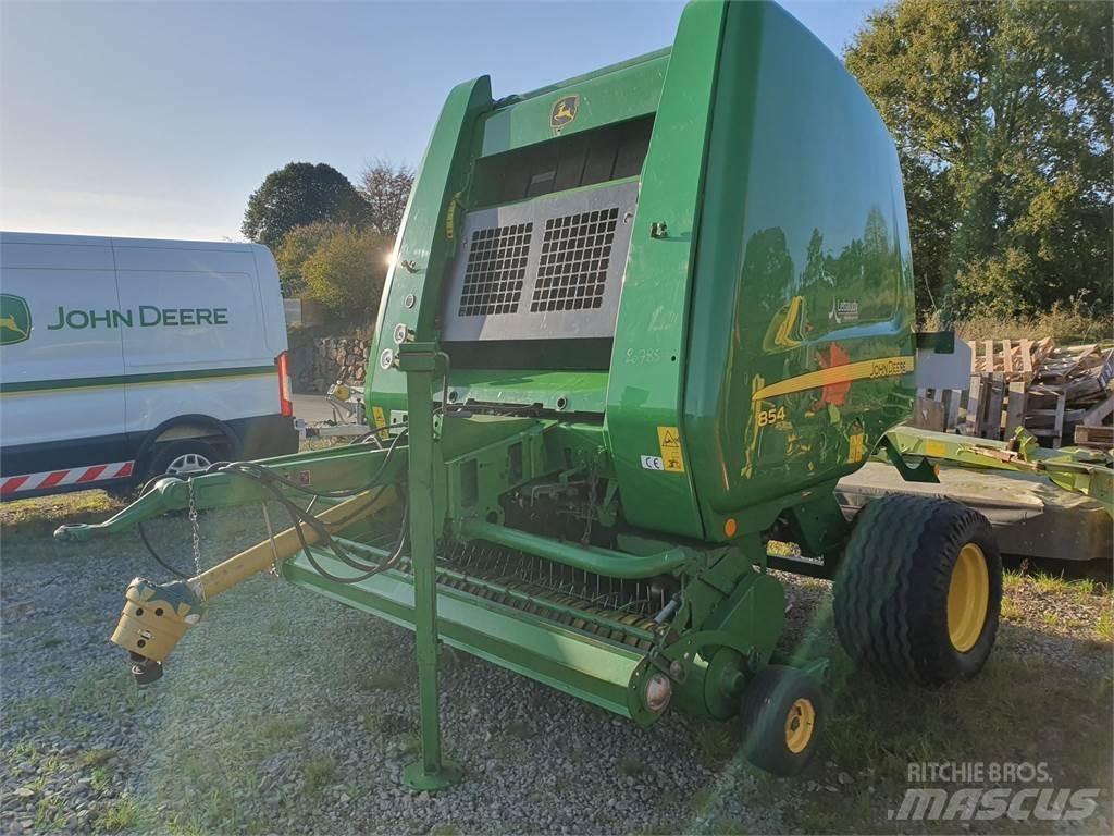 John Deere 854 Pyöröpaalaimet