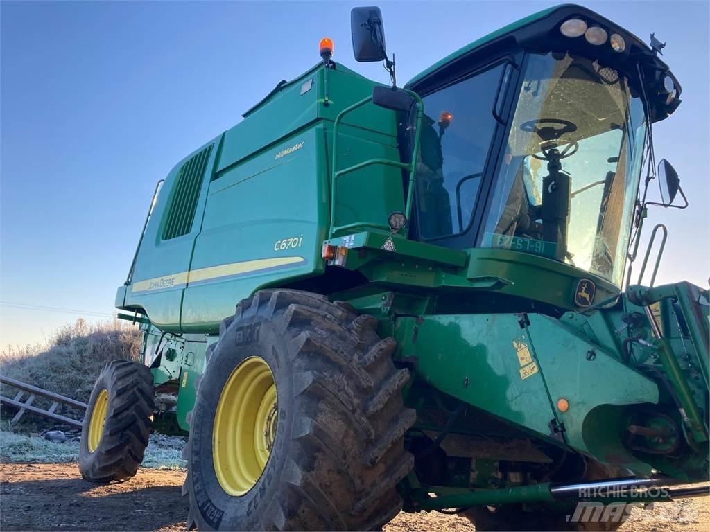 John Deere C670 Leikkuupuimurit