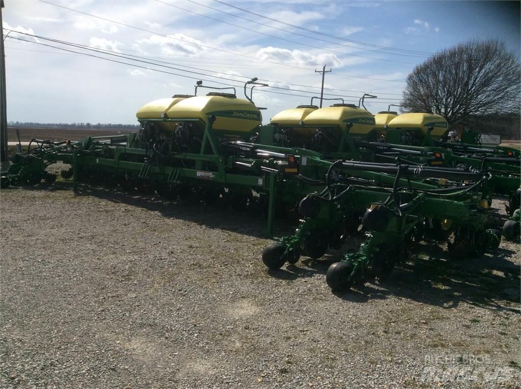 John Deere DR18 Istutuskoneet