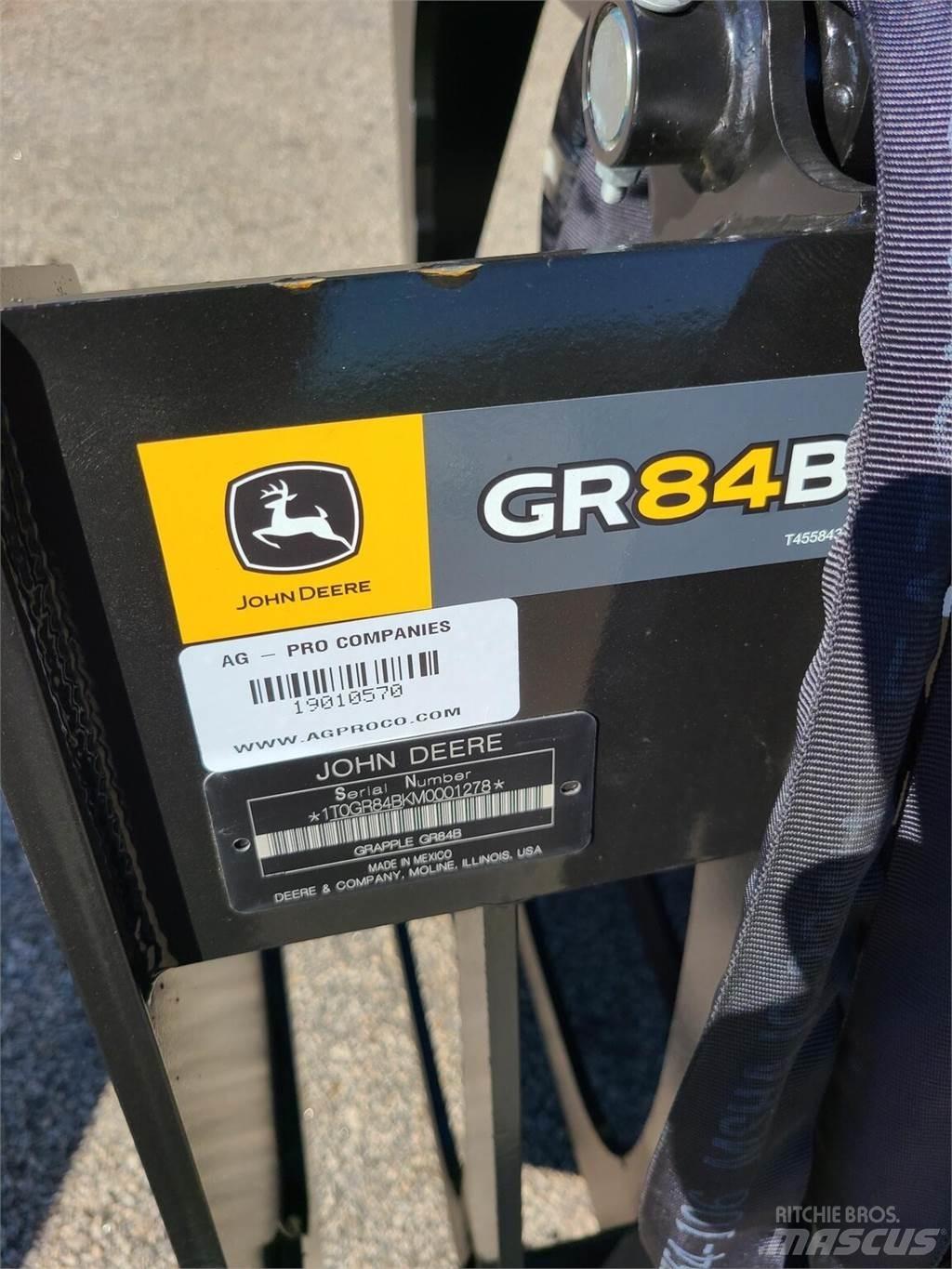 John Deere GR84B Lisävarusteet ja komponentit