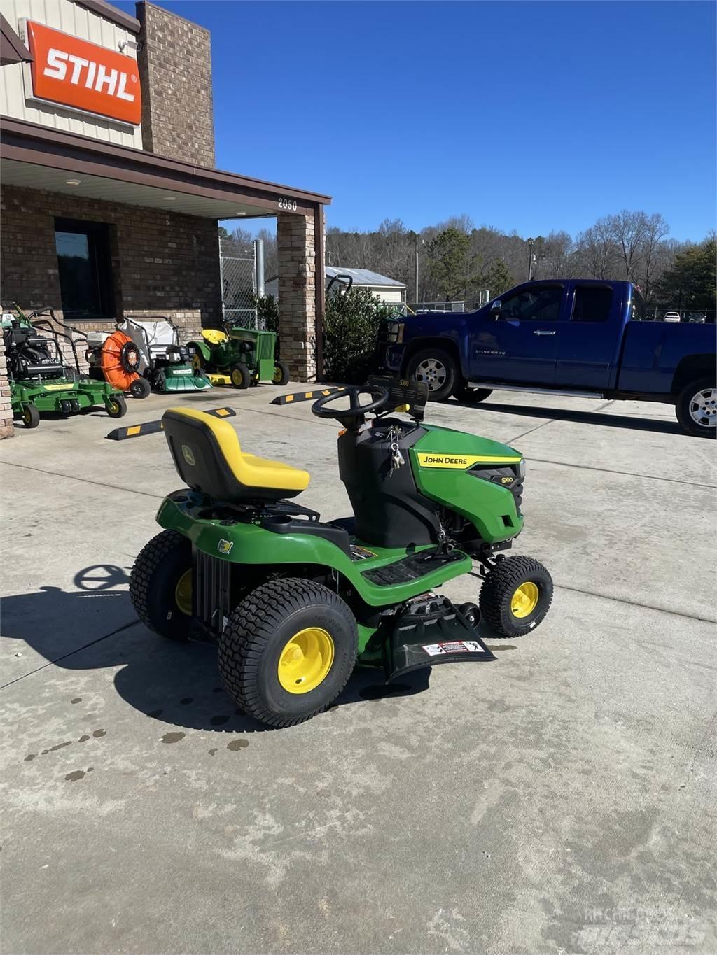 John Deere S100 Päältäajettavat ruohonleikkurit