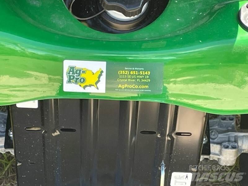 John Deere S100 Päältäajettavat ruohonleikkurit