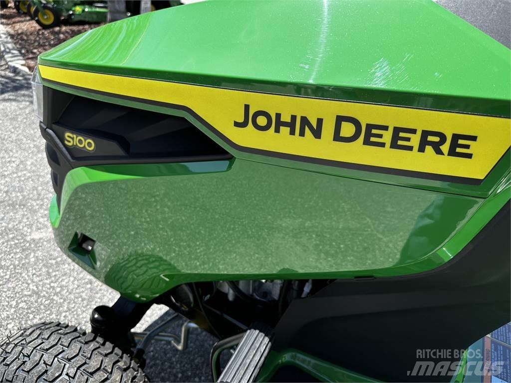 John Deere S100 Päältäajettavat ruohonleikkurit