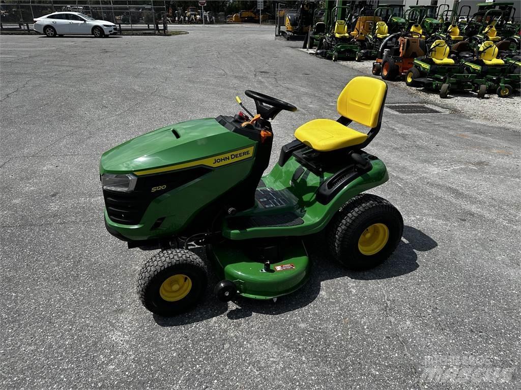 John Deere S120 Päältäajettavat ruohonleikkurit