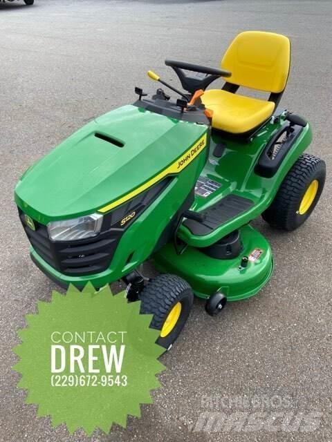 John Deere S120 Päältäajettavat ruohonleikkurit