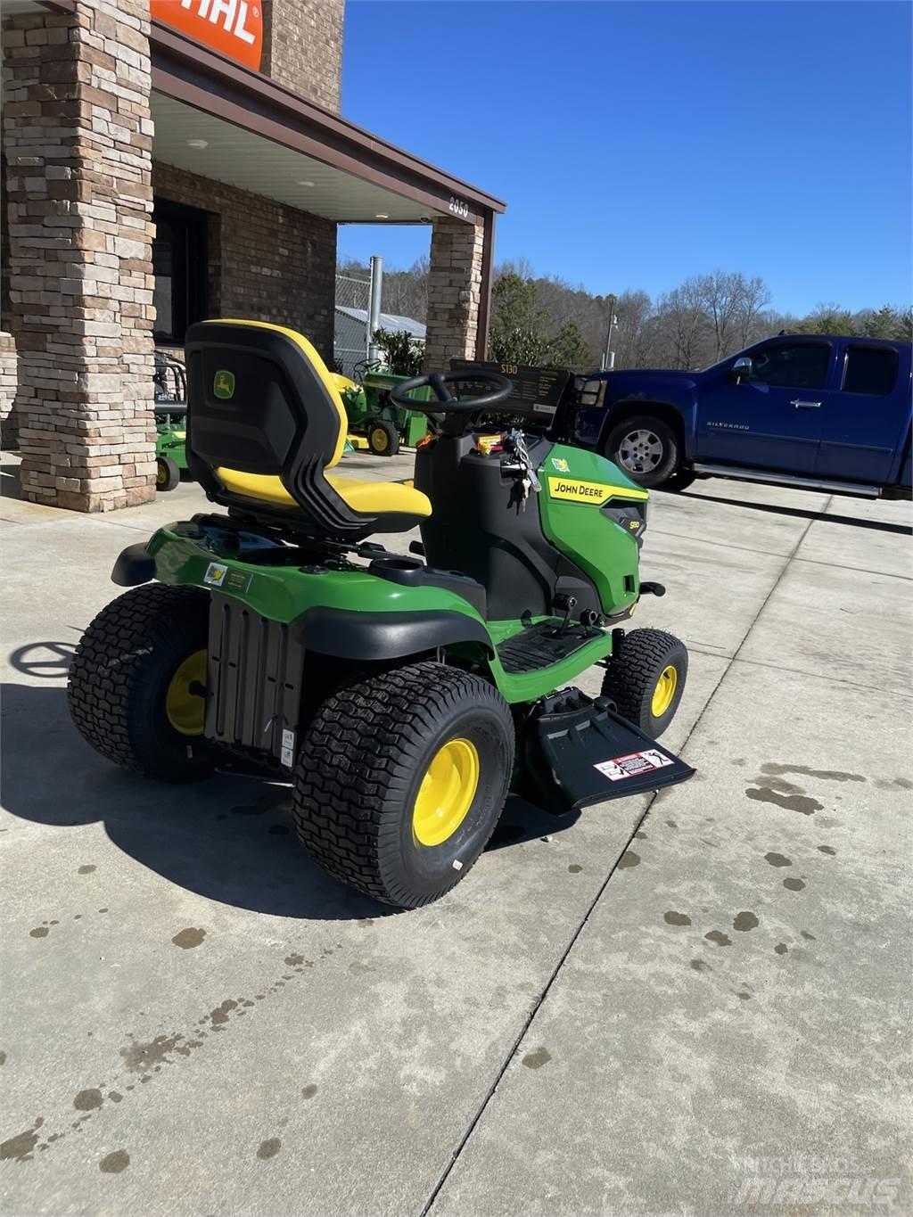 John Deere S130 Päältäajettavat ruohonleikkurit