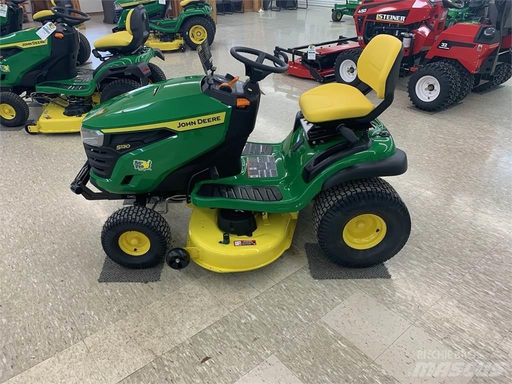 John Deere S130 Päältäajettavat ruohonleikkurit