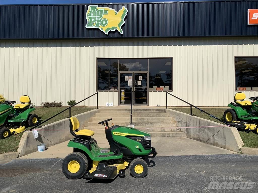 John Deere S140 Päältäajettavat ruohonleikkurit