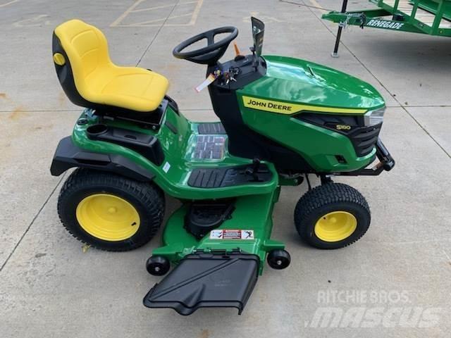 John Deere S180 Taajamatraktorit
