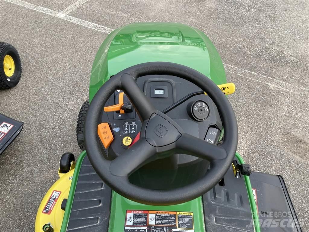 John Deere S220 Taajamatraktorit