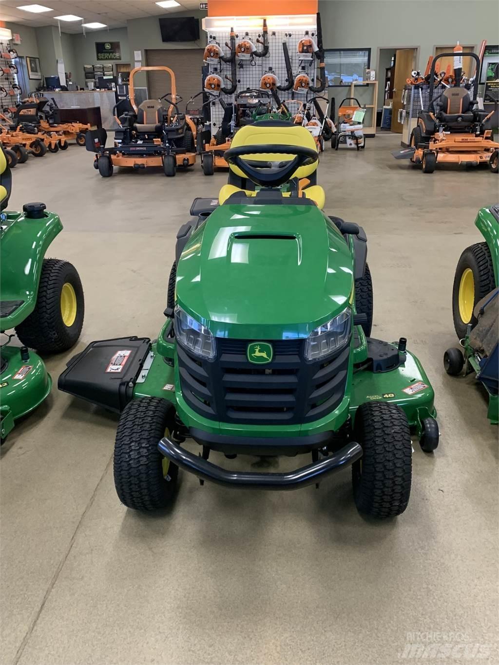 John Deere S240 Taajamatraktorit