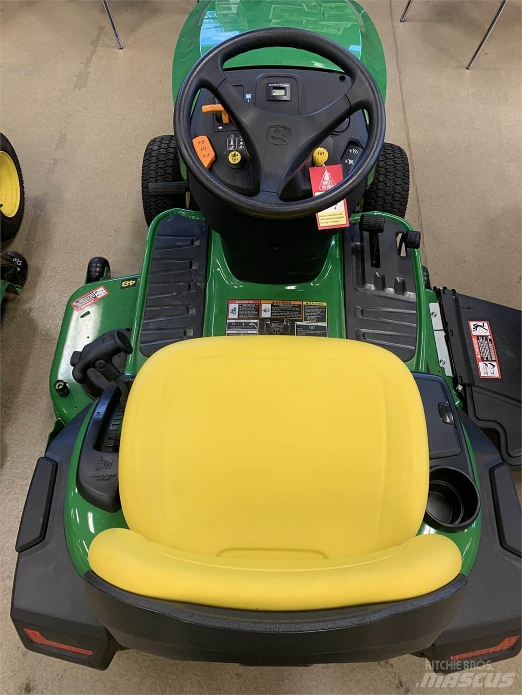 John Deere S240 Taajamatraktorit