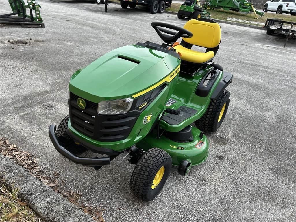 John Deere S240 Taajamatraktorit