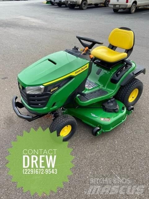 John Deere S240 Taajamatraktorit