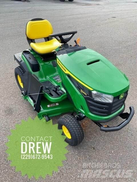 John Deere S240 Taajamatraktorit