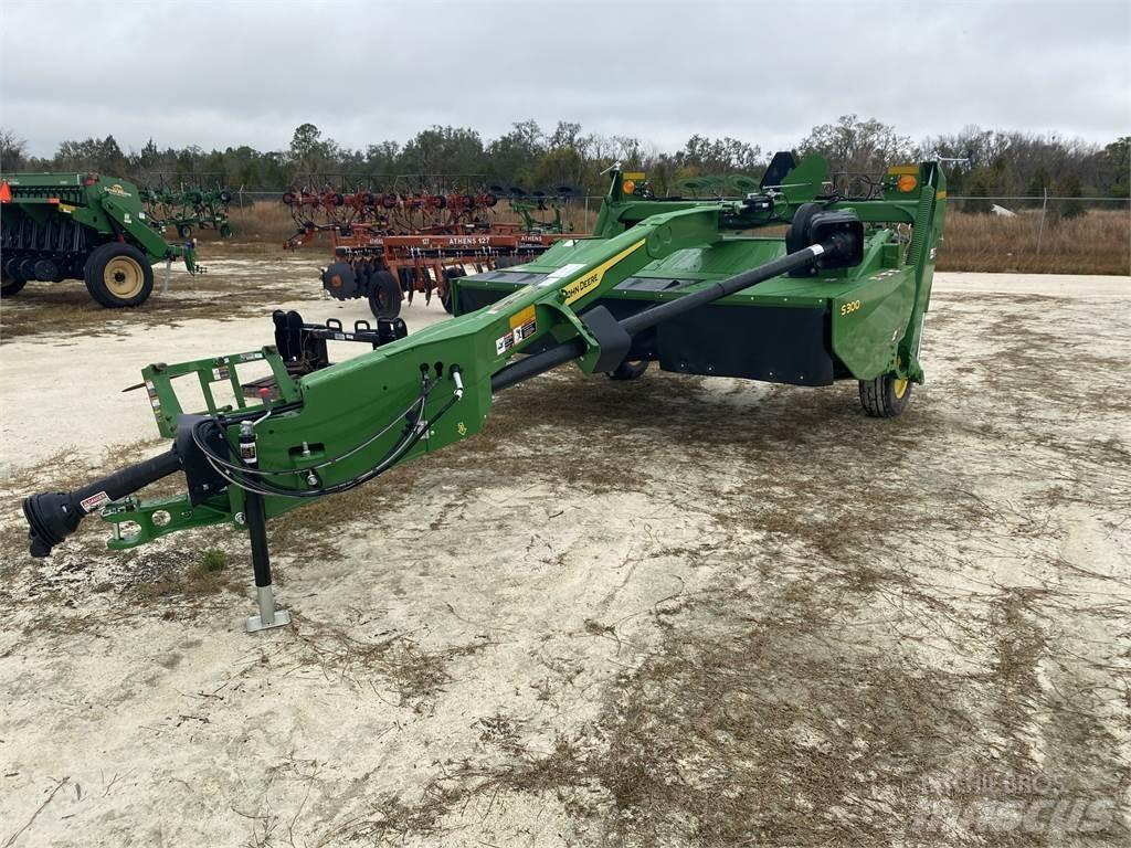John Deere S300 Niittomurskaimet