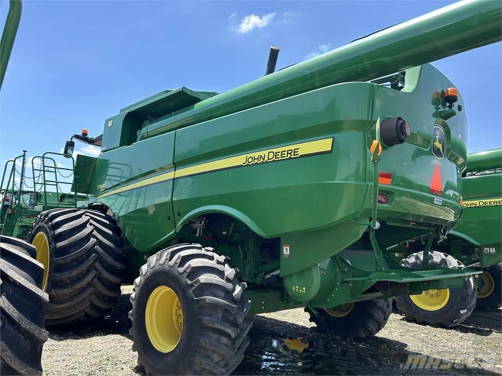 John Deere S680 Leikkuupuimurit