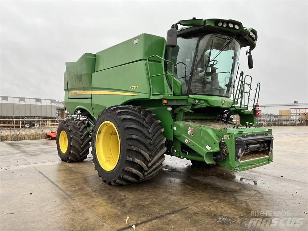 John Deere S780 Leikkuupuimurit