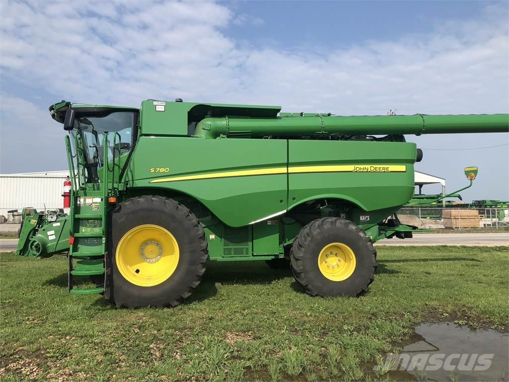 John Deere S780 Leikkuupuimurit