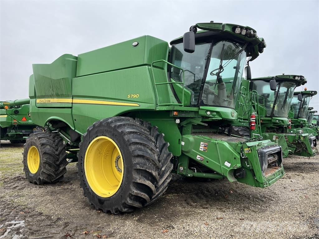John Deere S790 Leikkuupuimurit
