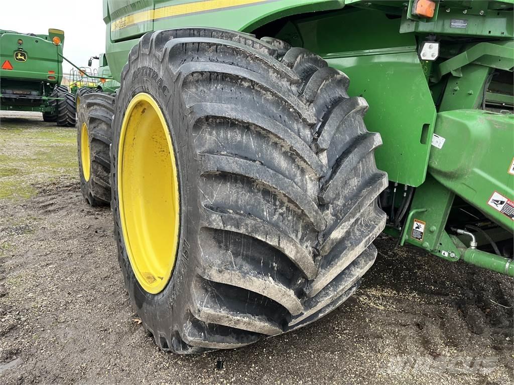 John Deere S790 Leikkuupuimurit