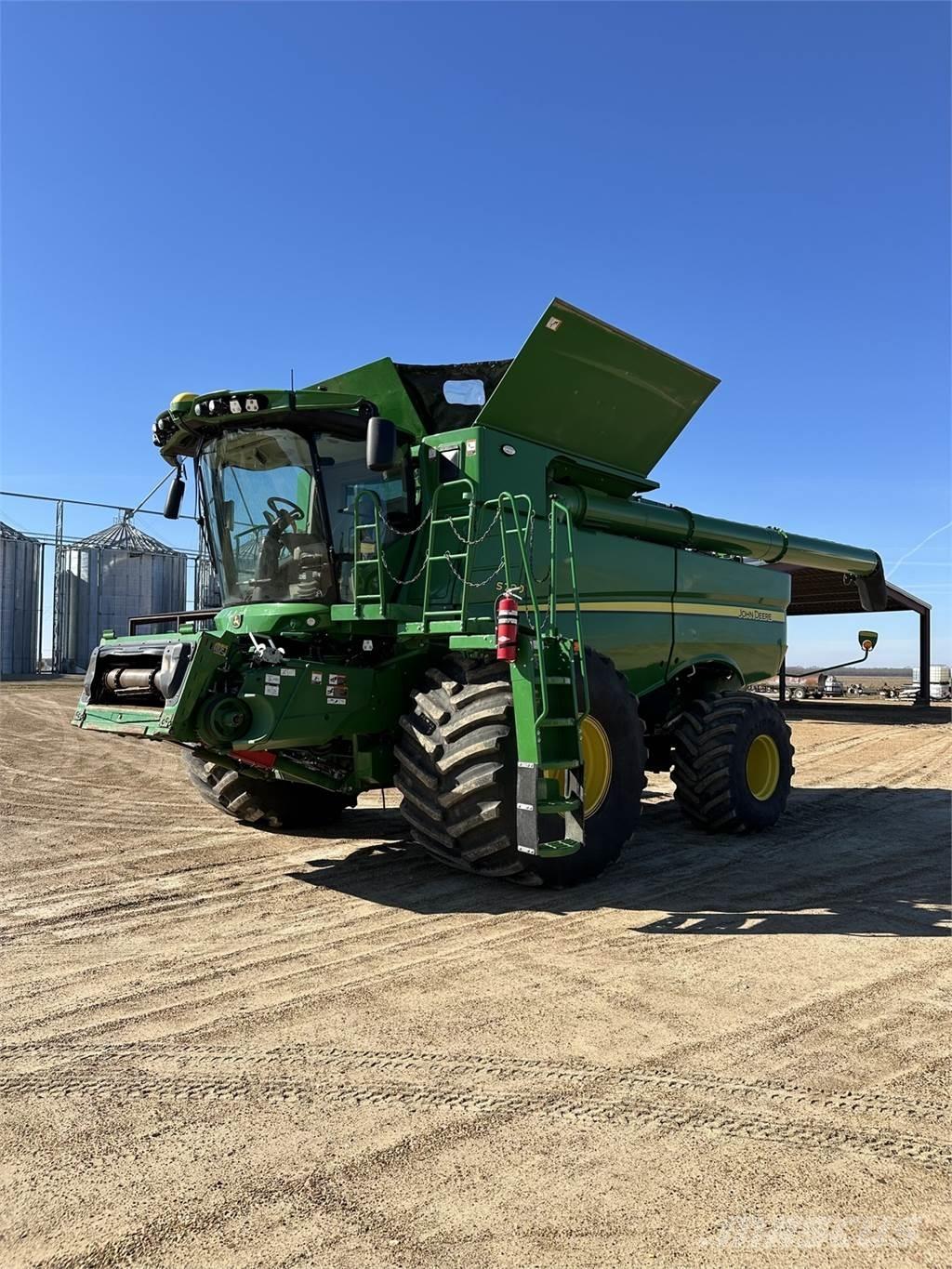 John Deere S790 Leikkuupuimurit
