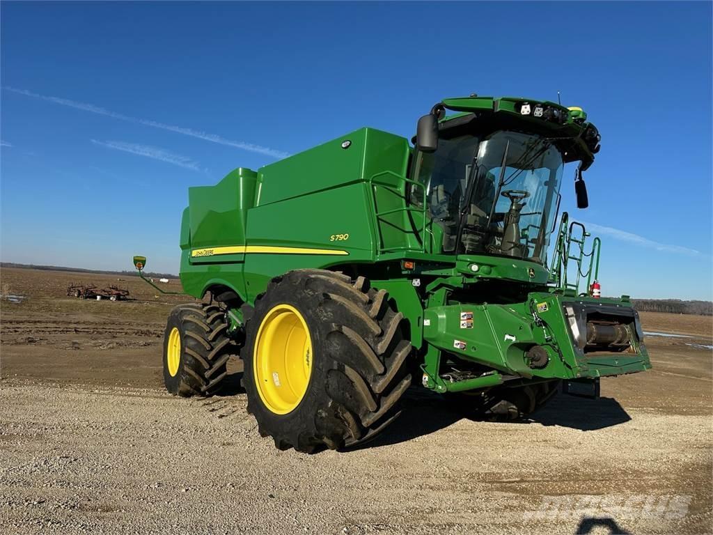 John Deere S790 Leikkuupuimurit