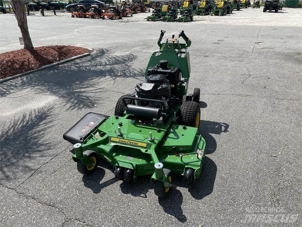John Deere W48M Perässäkäveltävät leikkurit
