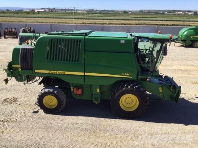 John Deere W540 Leikkuupuimurit