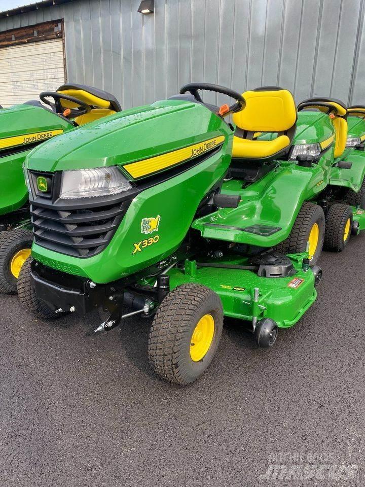 John Deere X330 Taajamatraktorit
