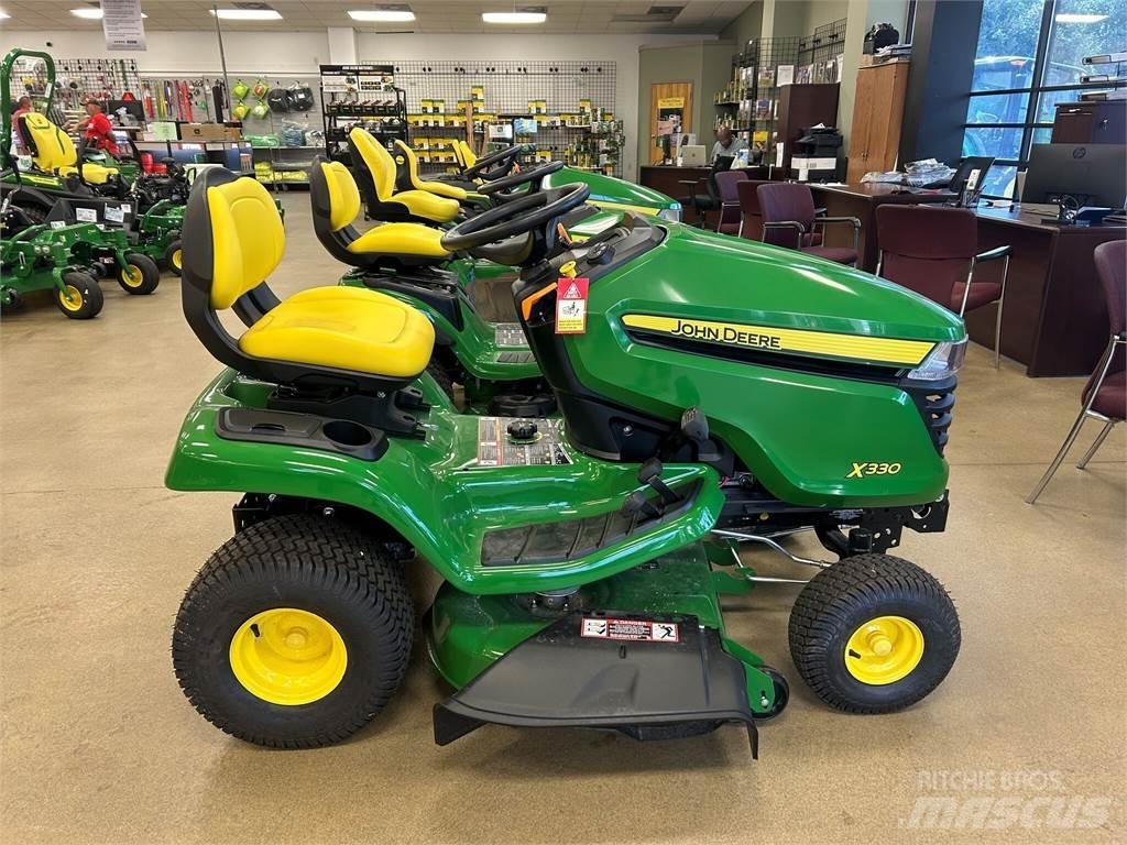 John Deere X330 Taajamatraktorit