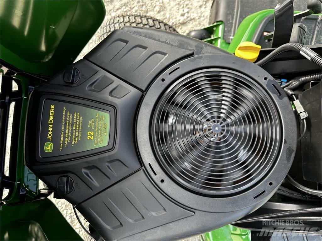 John Deere X330 Taajamatraktorit