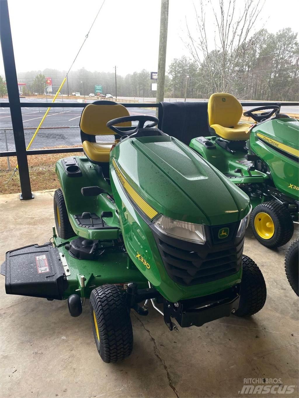 John Deere X330 Taajamatraktorit