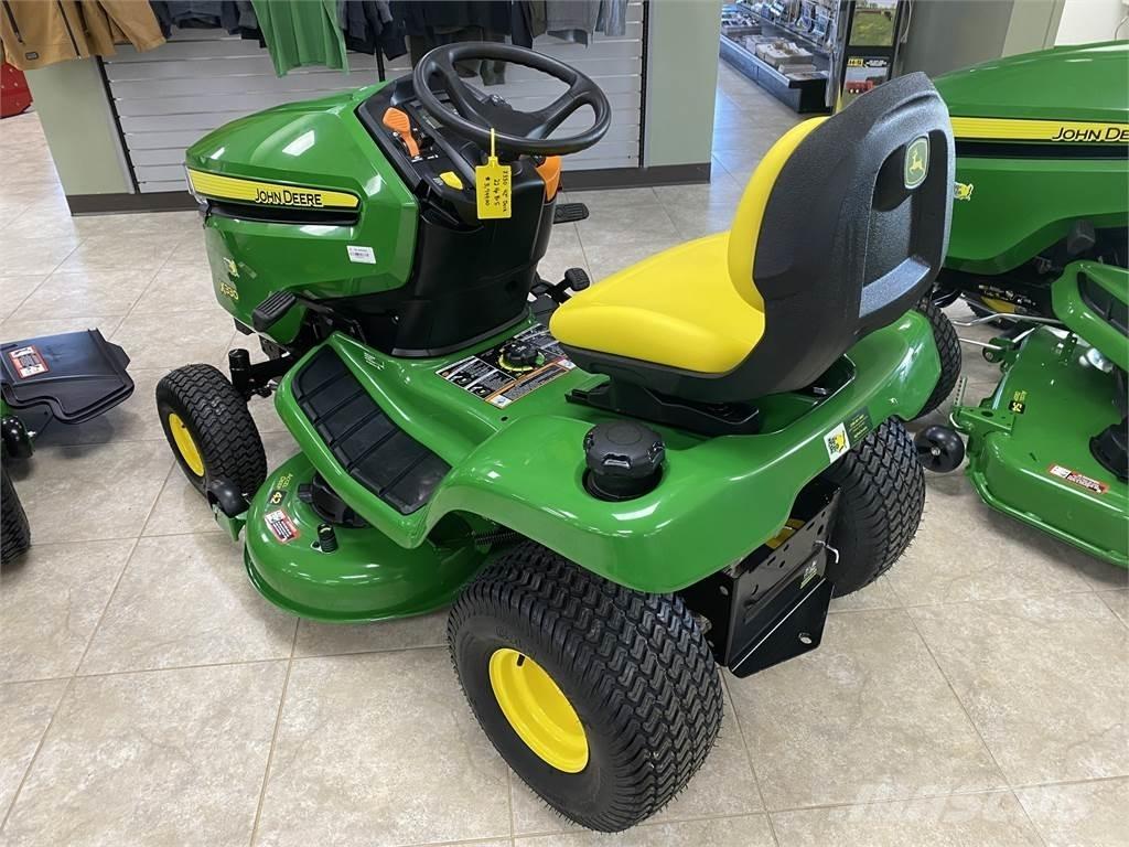 John Deere X330 Taajamatraktorit