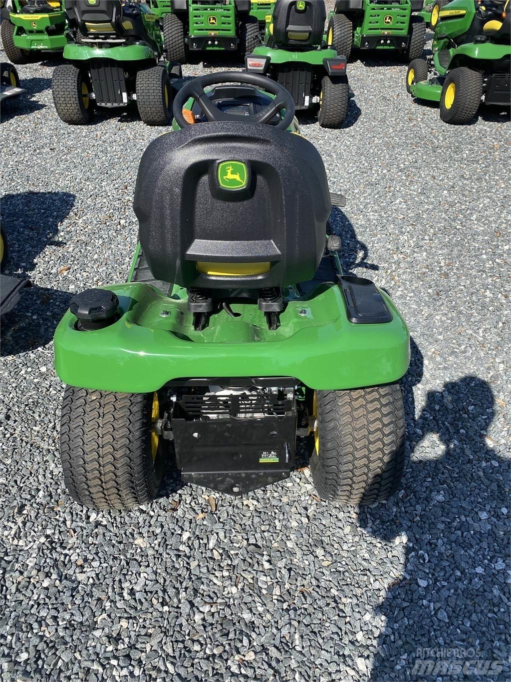 John Deere X330 Taajamatraktorit