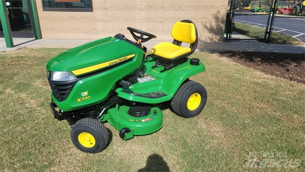 John Deere x330 Taajamatraktorit