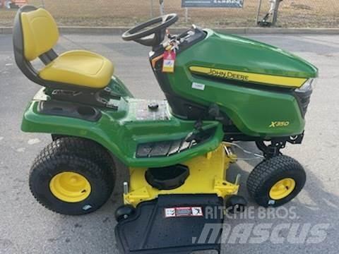 John Deere X350 Taajamatraktorit