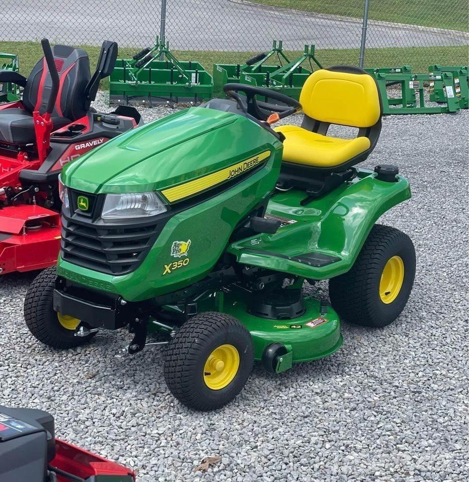 John Deere X350 Taajamatraktorit