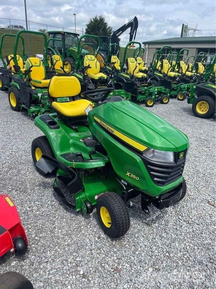 John Deere X350 Taajamatraktorit