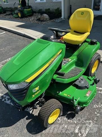 John Deere X380 Päältäajettavat ruohonleikkurit
