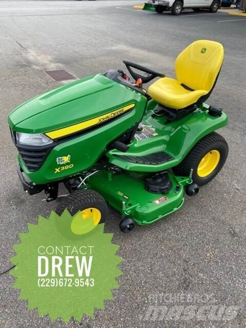 John Deere X380 Taajamatraktorit