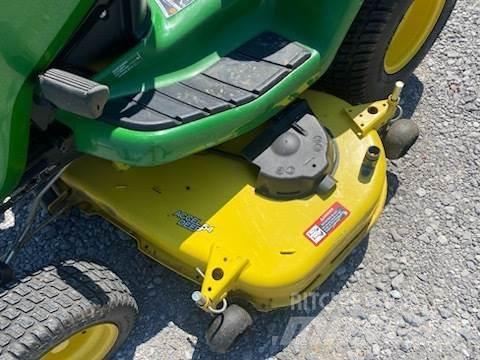 John Deere X380 Taajamatraktorit