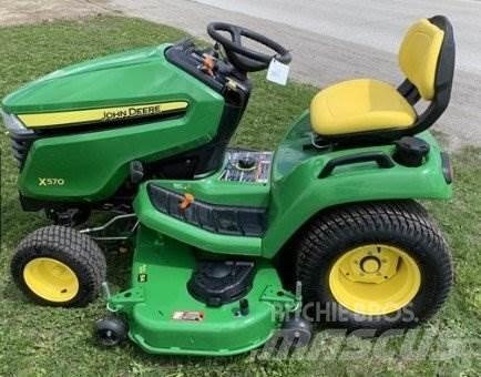 John Deere X570 Taajamatraktorit