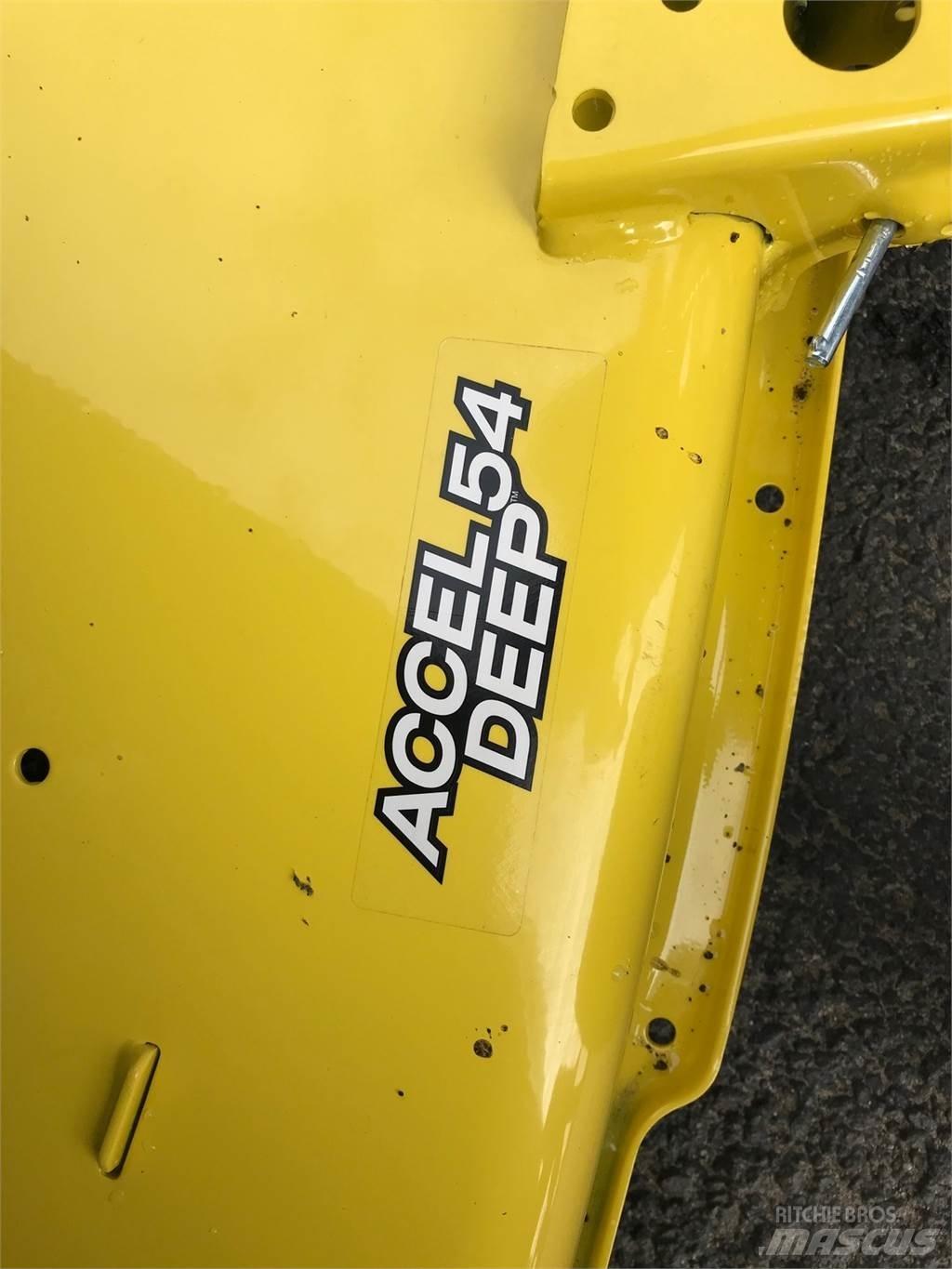 John Deere X570 Taajamatraktorit