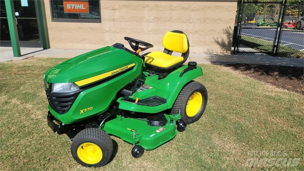 John Deere X570 Taajamatraktorit