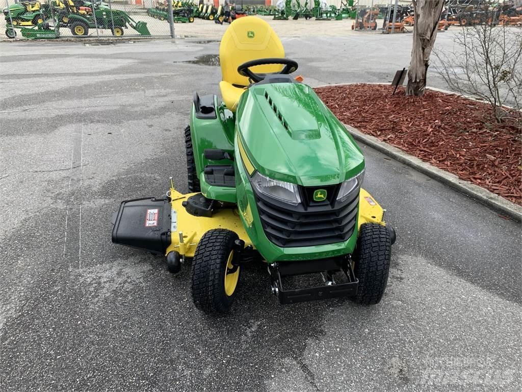 John Deere X580 Taajamatraktorit